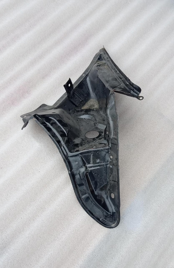 فخدة فانوس خلفى يمين صاج صنى N17 اصلى