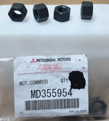 [OEM0778] صاموله مسمار بيل باجيرو اصلى